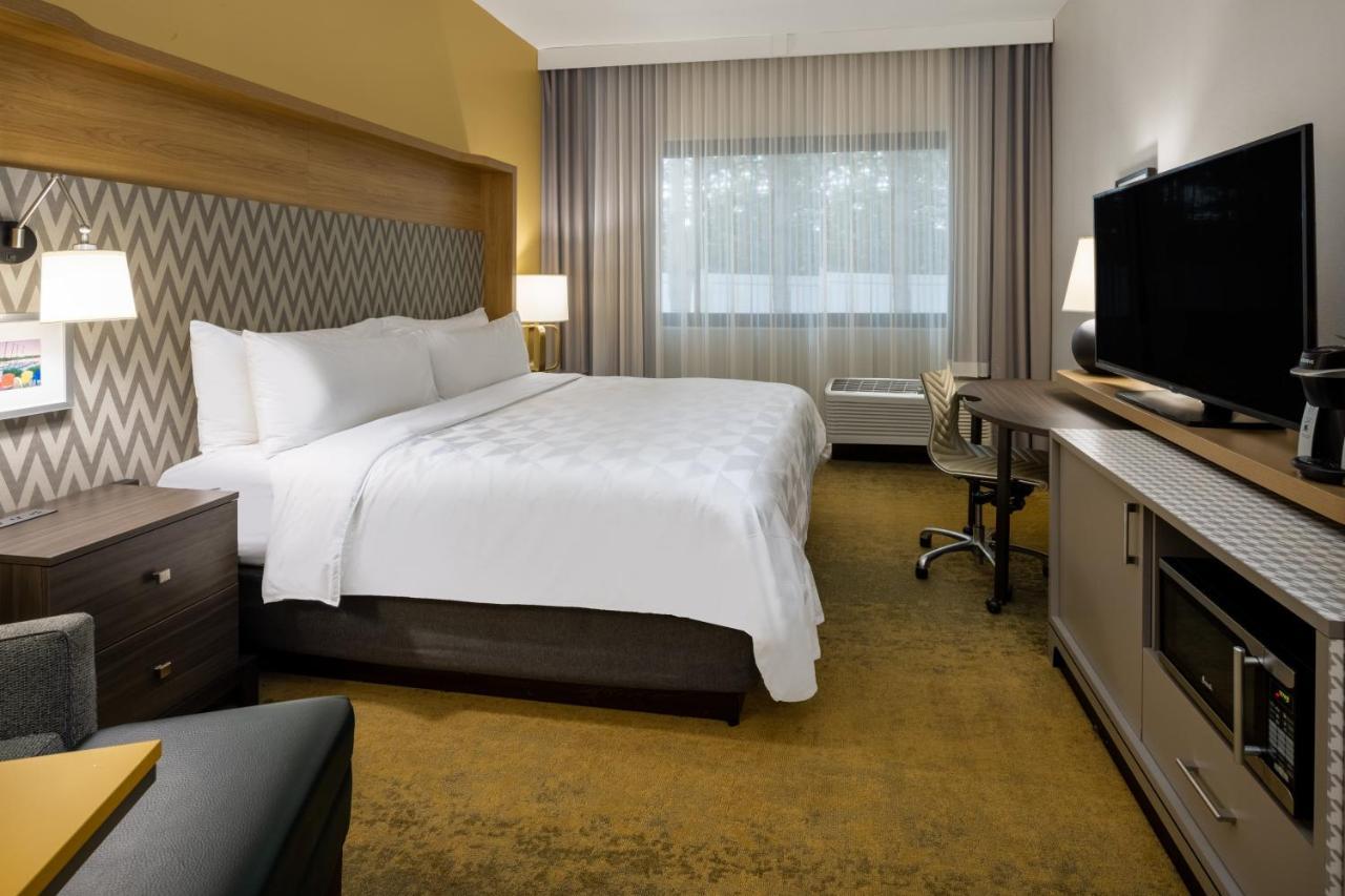 Holiday Inn - Long Island - Islip Arpt East By Ihg Holtsville Exterior foto