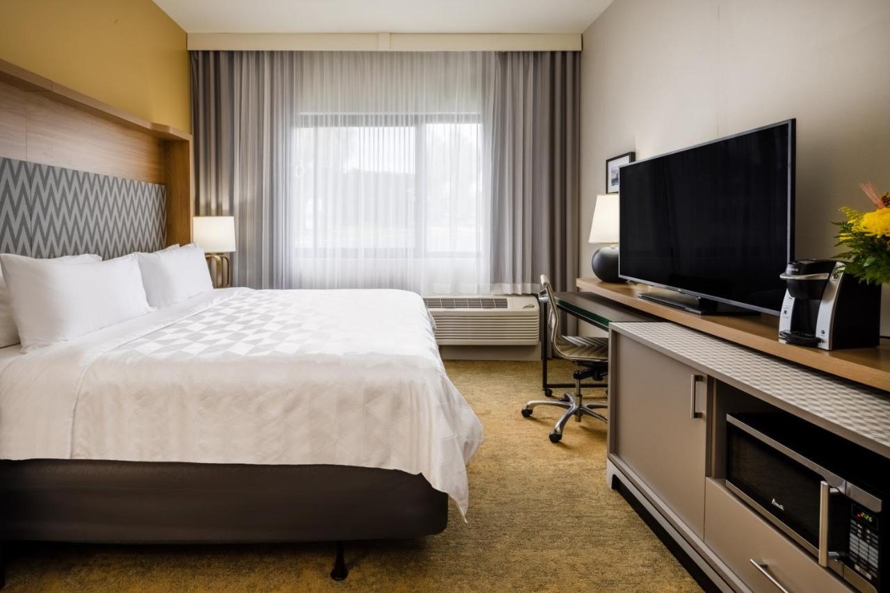 Holiday Inn - Long Island - Islip Arpt East By Ihg Holtsville Exterior foto
